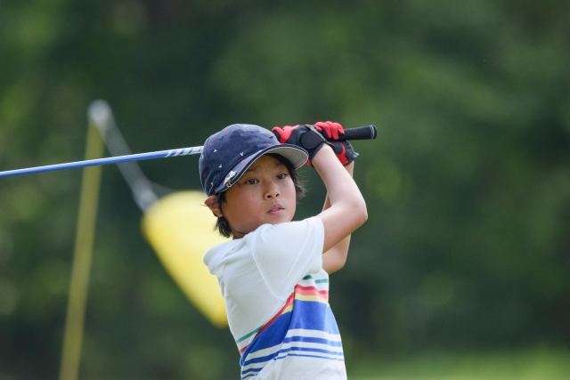 【キッズ・ジュニアゴルフ】何歳から始める？子供のゴルフデビューはいつから？